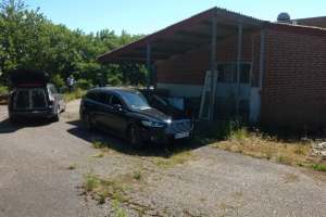24. maj 2018: Natten til tirsdag blev en kostbar veteranbil stjålet fra et autoværksted i Langeskov. Via tips har ejeren, Folmer Larsen, nu fundet bilen i et industrikvarter.