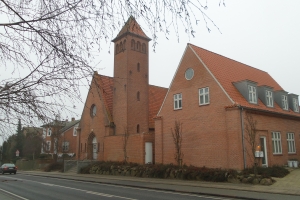 Friskole køber kirke og menighedshus_(1)