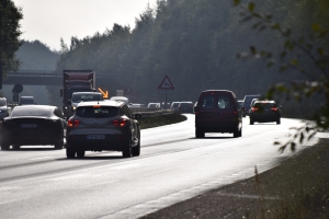 Sten kastet ned på motorvej