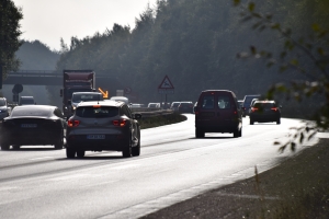 Sten kastet ned på motorvej