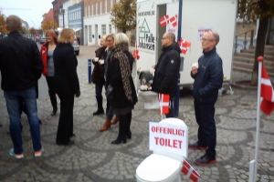 Erhvervsdrivende i aktion for toiletter