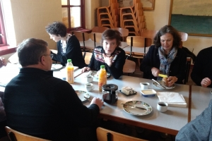 3. marts 2018: Mandag formiddag var fiskeriminister Karen Ellemann (V) i Kerteminde, hvor hun mødtes med nogle af de fiskere, som skal lukke deres torskefangst i to måneder. Foto: Ole Holbech