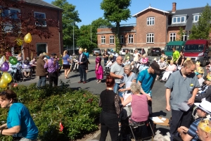 14. maj 2018: En uge før kronprins Frederik løber Royal Run i Odense, tog 87 beboere fra forskellige plejecentre i Odense forskud på løbet med deres helt eget Royal Run. Foto: Ole Holbech