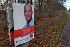 Valgplakater er ikke fjernet efter valget