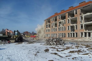 6. marts 2018: Nordre Skole i Svendborg bliver revet ned.  120.000 af de gamle mursten genbruges i nyt byggeri. Foto: Ole Holbech