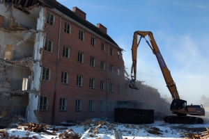 6. marts 2018: Nordre Skole i Svendborg bliver revet ned.  120.000 af de gamle mursten genbruges i nyt byggeri. Foto: Ole Holbech